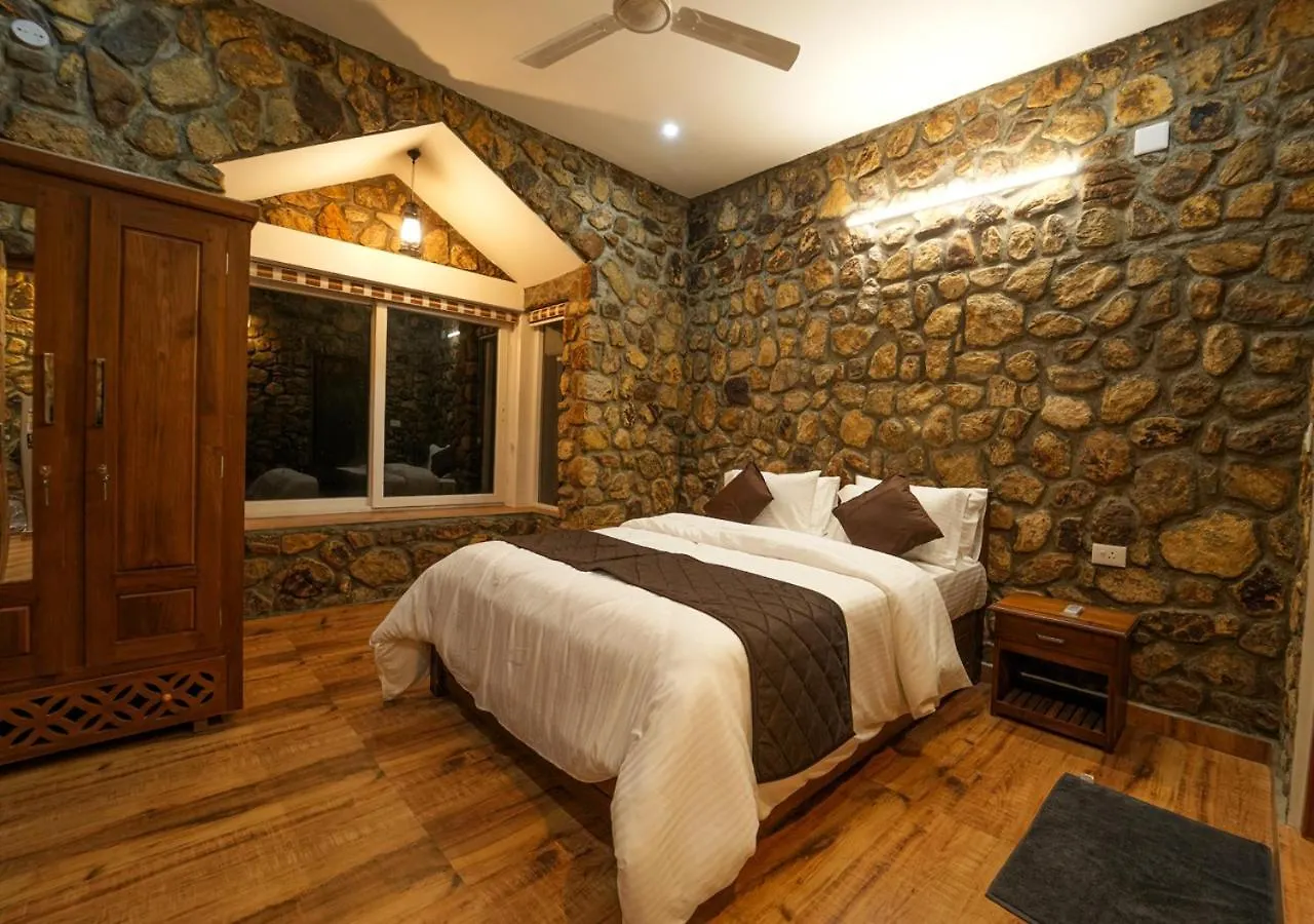 Tiyans Stone Castle Private Tea Villa Vagamon By Voye Homes