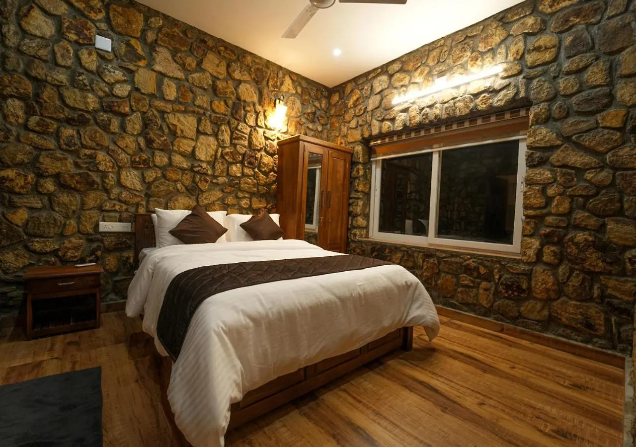 Tiyans Stone Castle Private Tea Villa Vagamon By Voye Homes