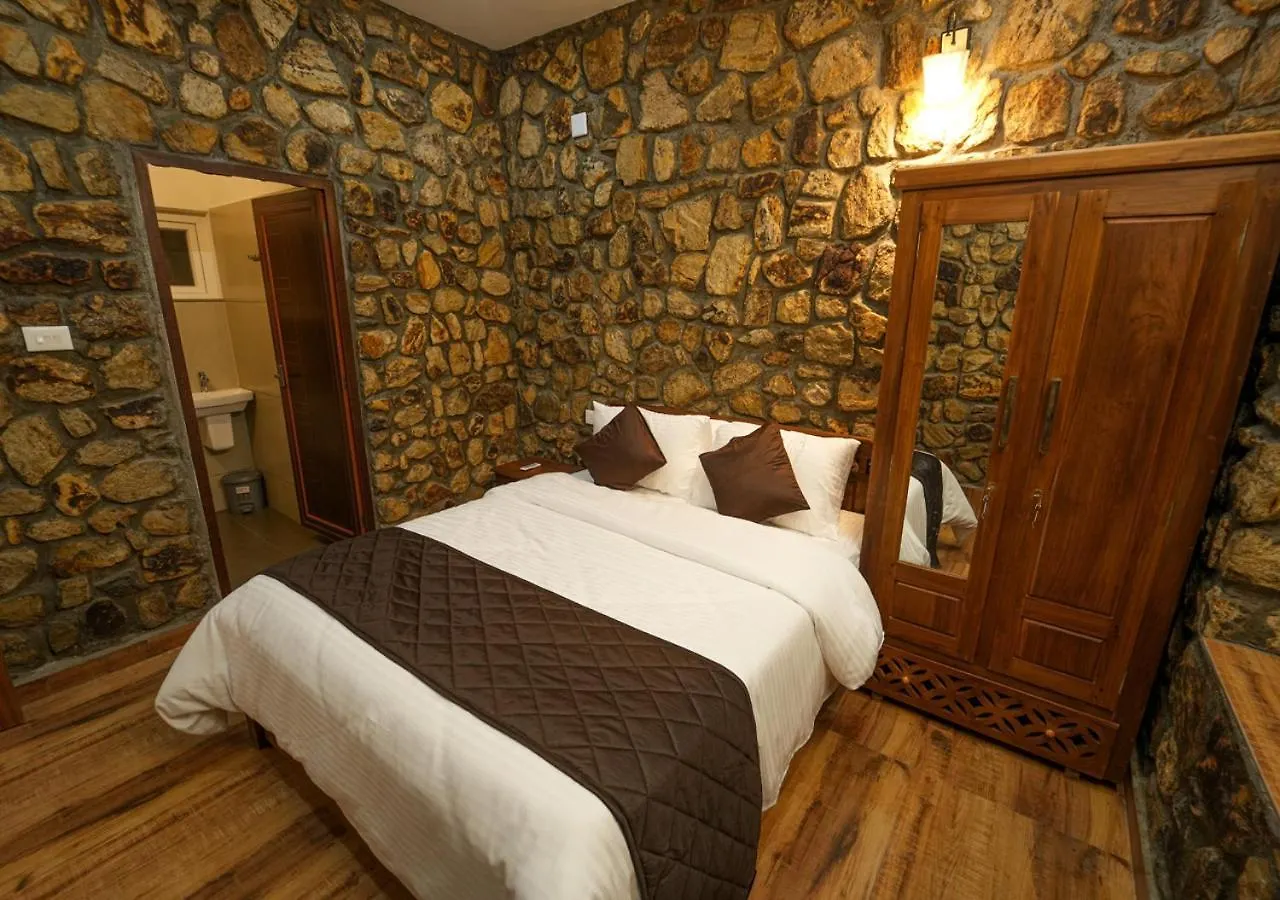 Tiyans Stone Castle Private Tea Villa Vagamon By Voye Homes