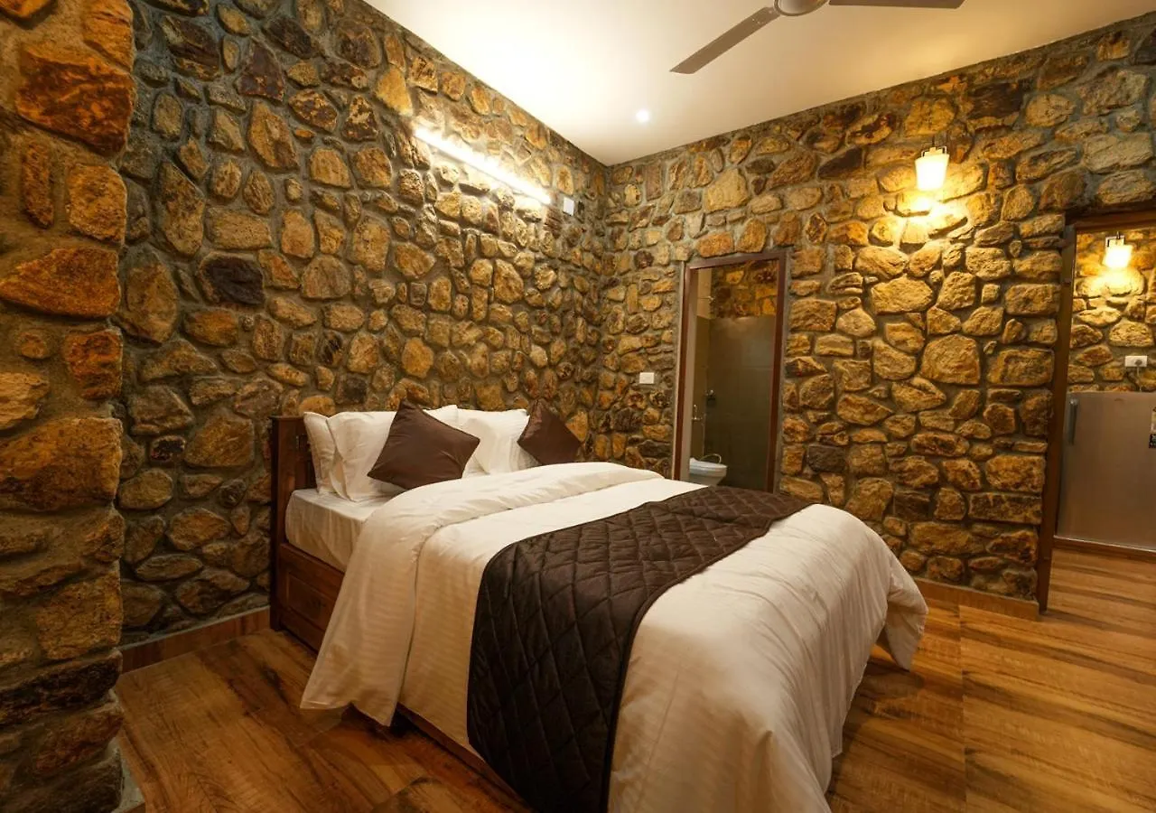 Tiyans Stone Castle Private Tea Villa Vagamon By Voye Homes