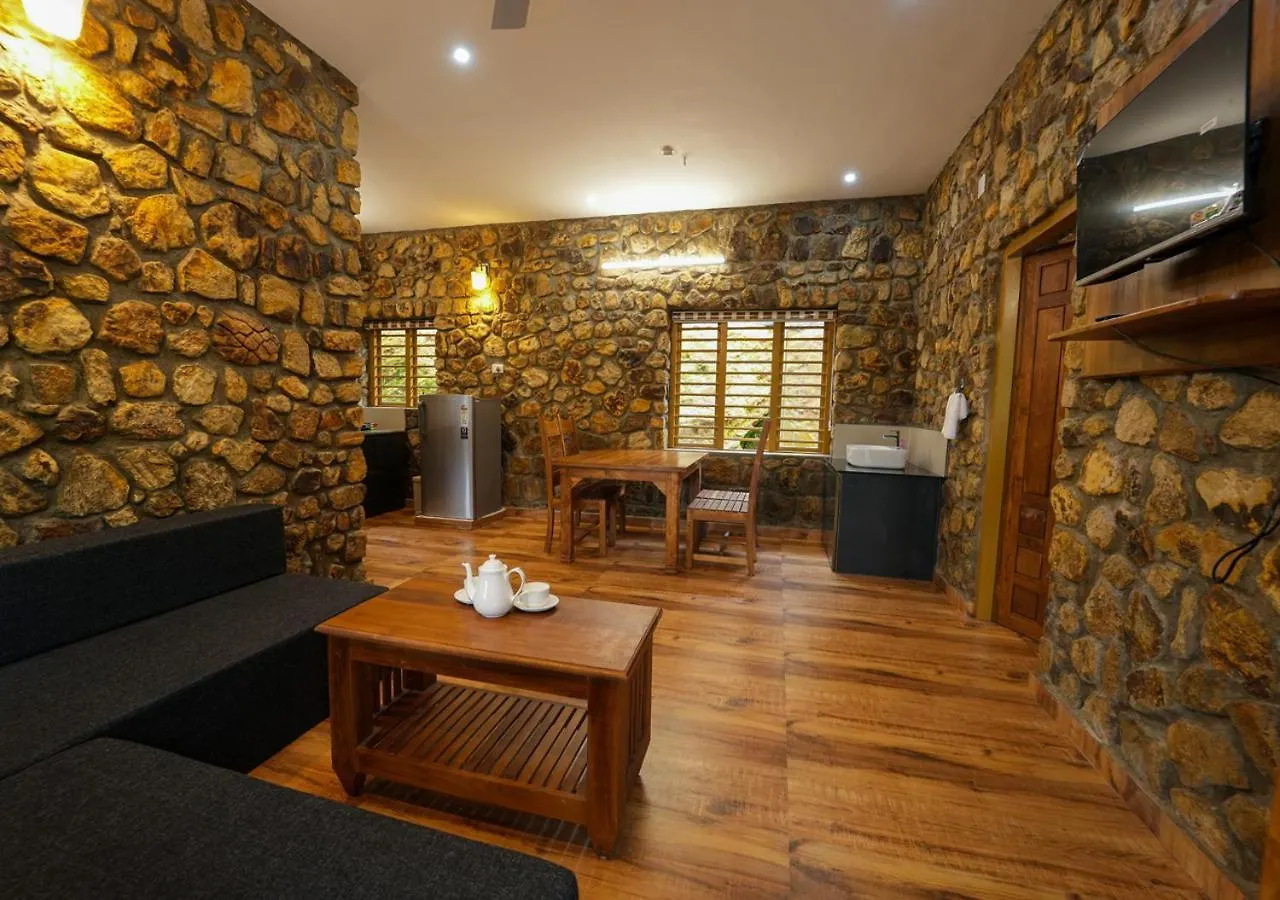 Tiyans Stone Castle Private Tea Villa Vagamon By Voye Homes